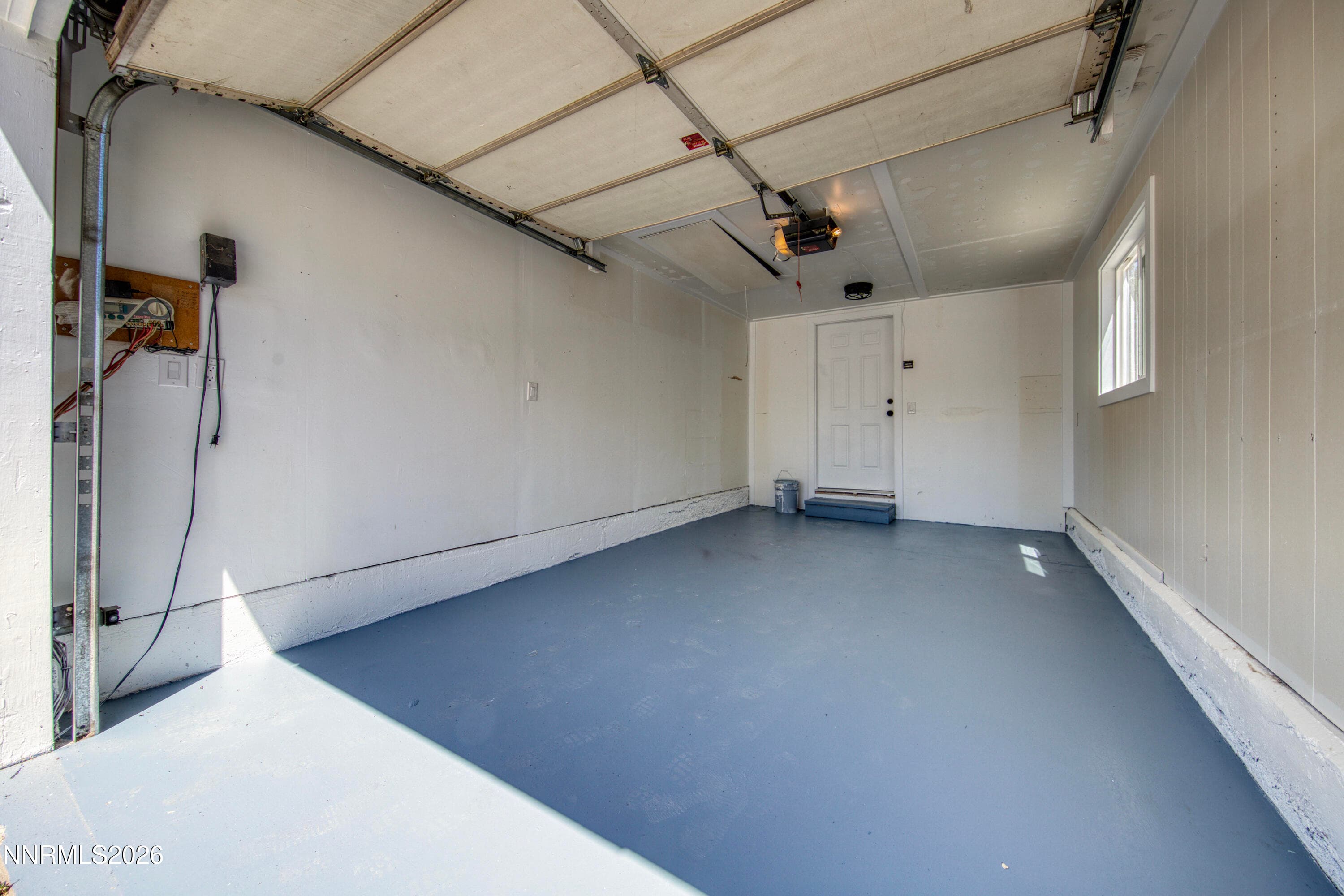 8 E O ST - Photo 37