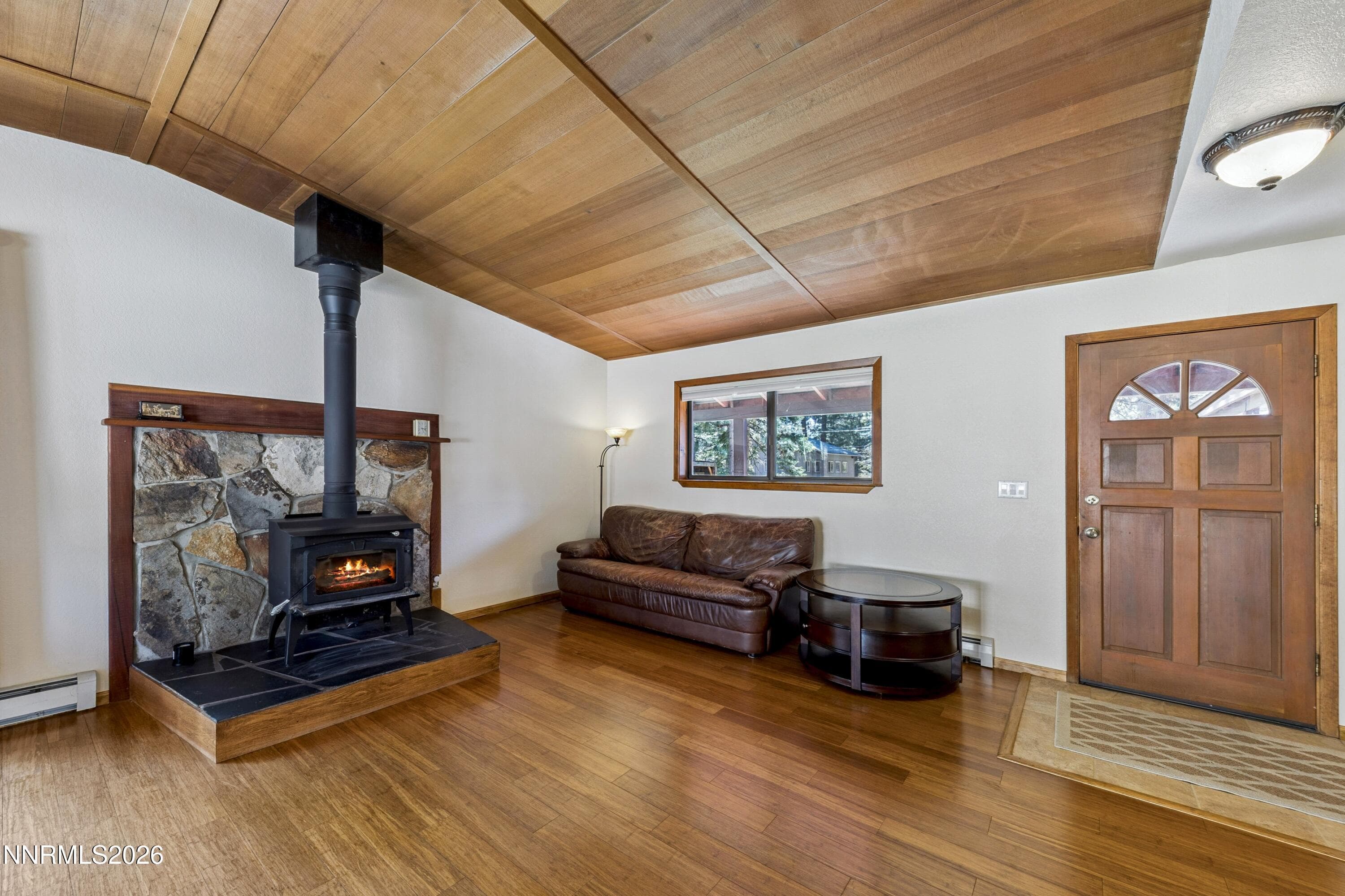 139 Rosewood Circle — photo 2