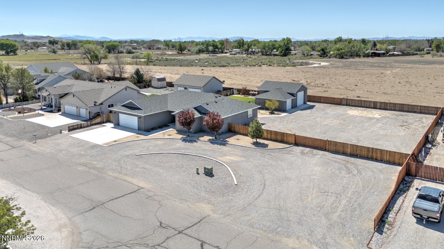 1345 JULIE LN - Photo 3