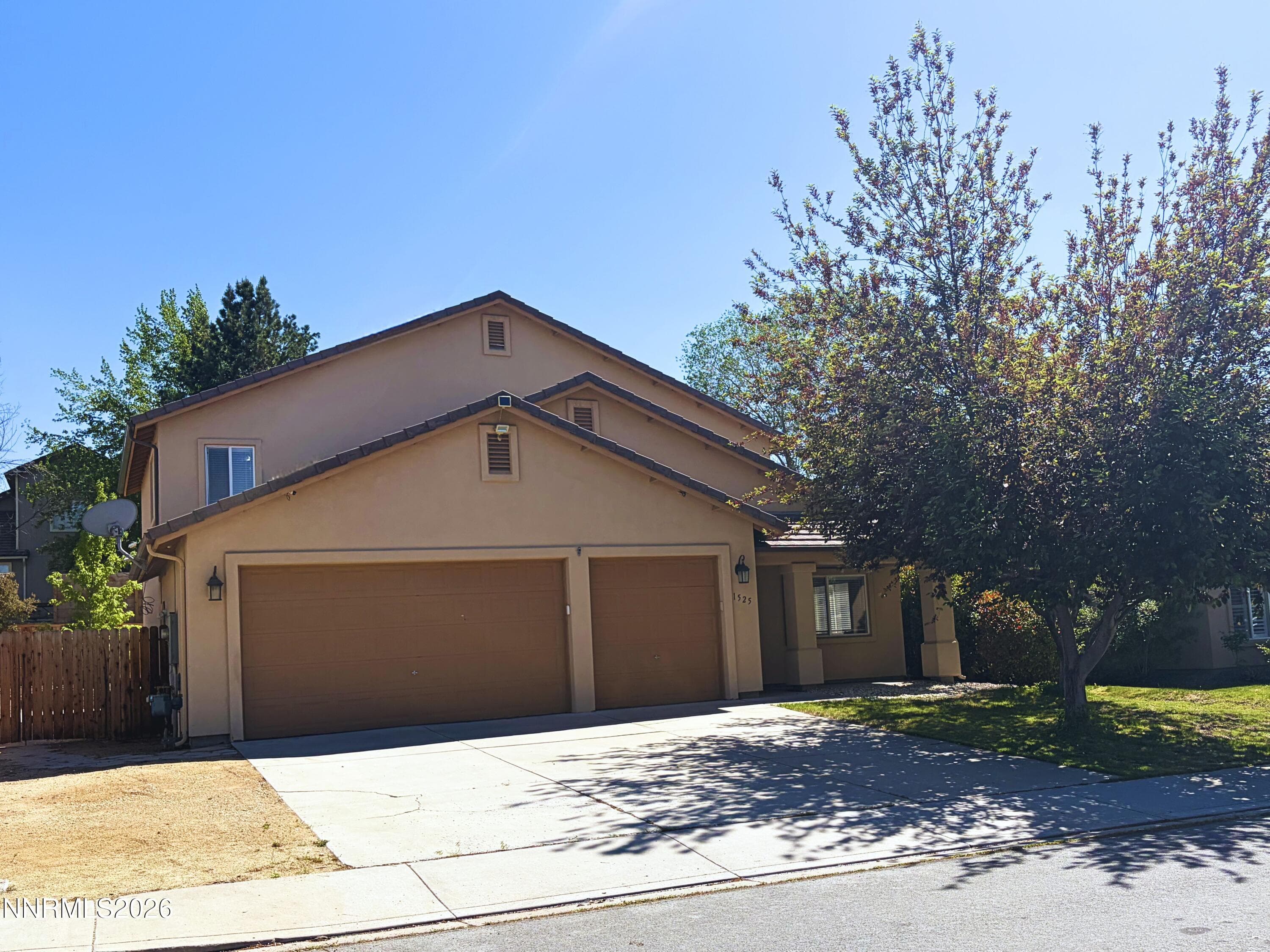 1525 Istrice Rd — photo 24