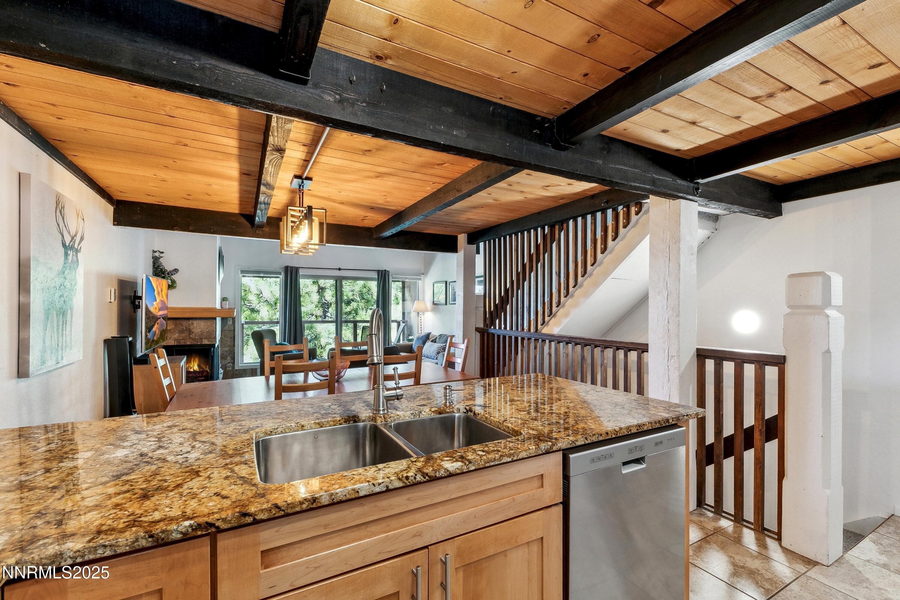 275 TRAMWAY DR - Photo 3