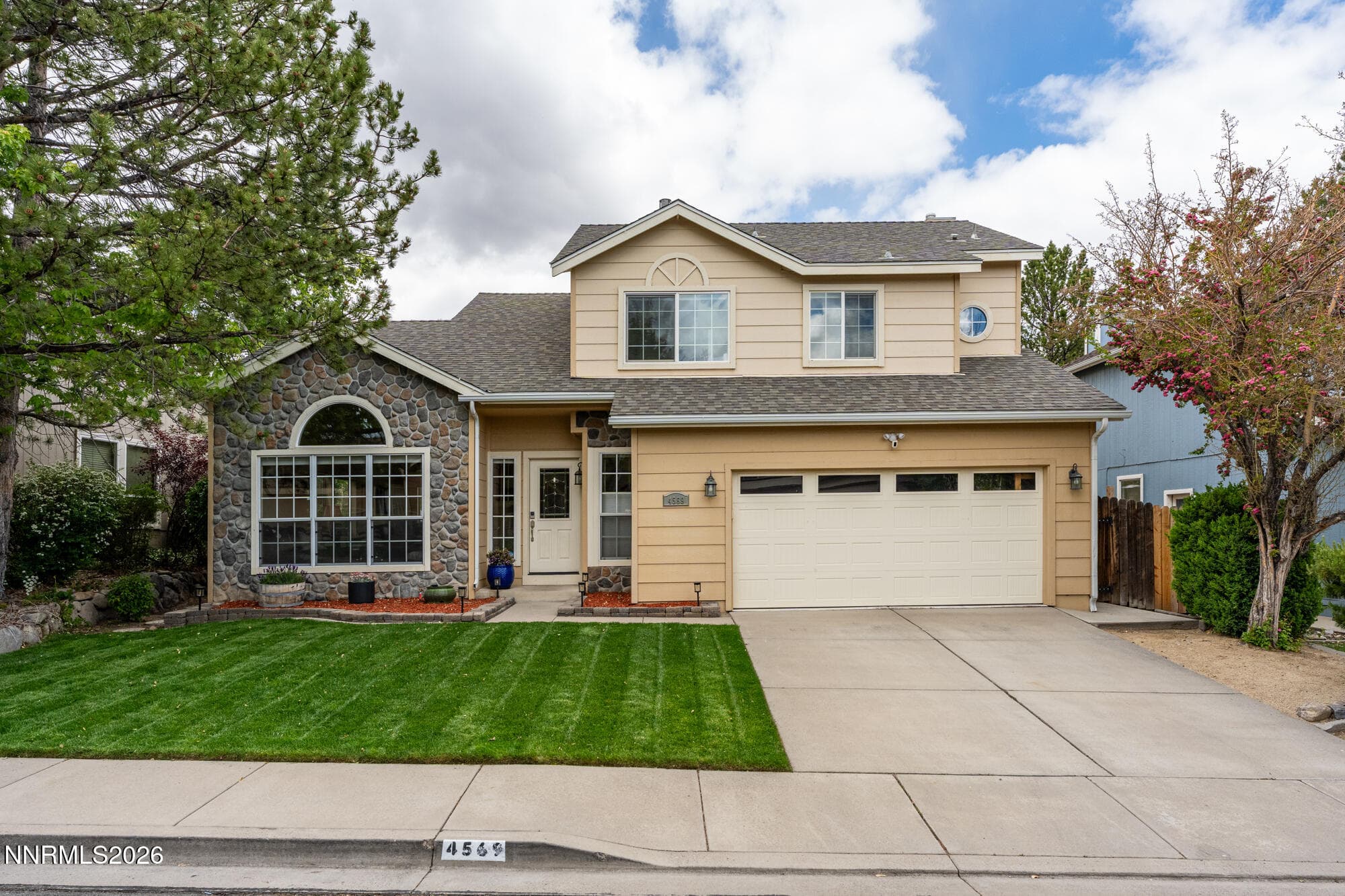 4569 Windcrest Dr — photo 1
