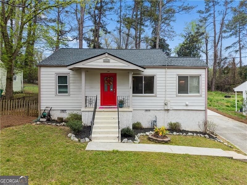 2013 Glenwood Se Ave — photo 1