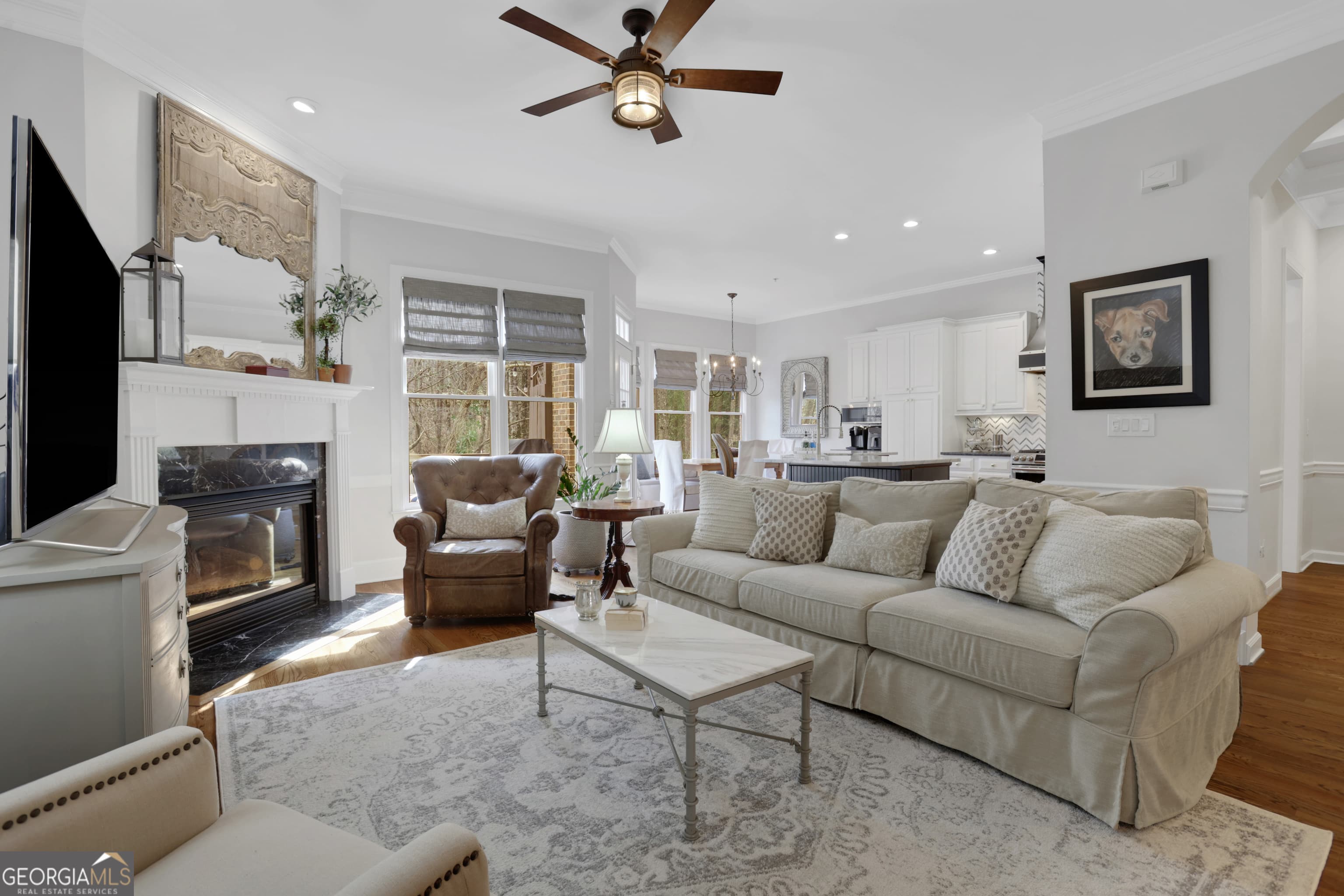 2555 Milford Ln — photo 2