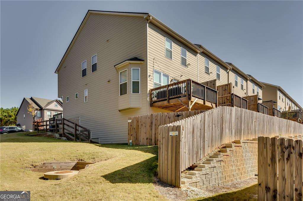 2102 Watts Ln — photo 2