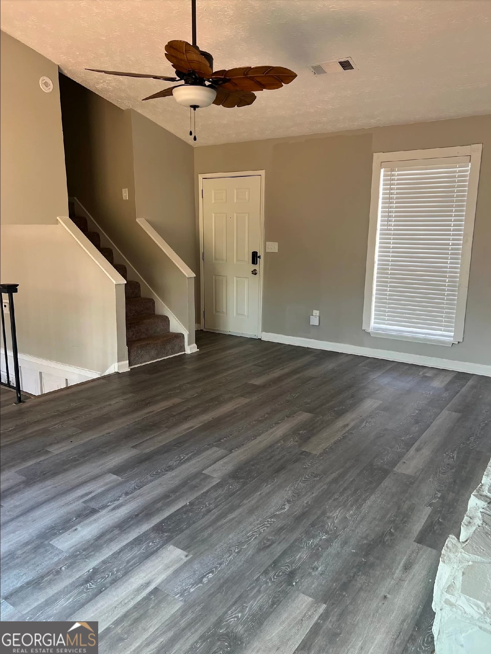 5441 Biffle Ct — photo 2