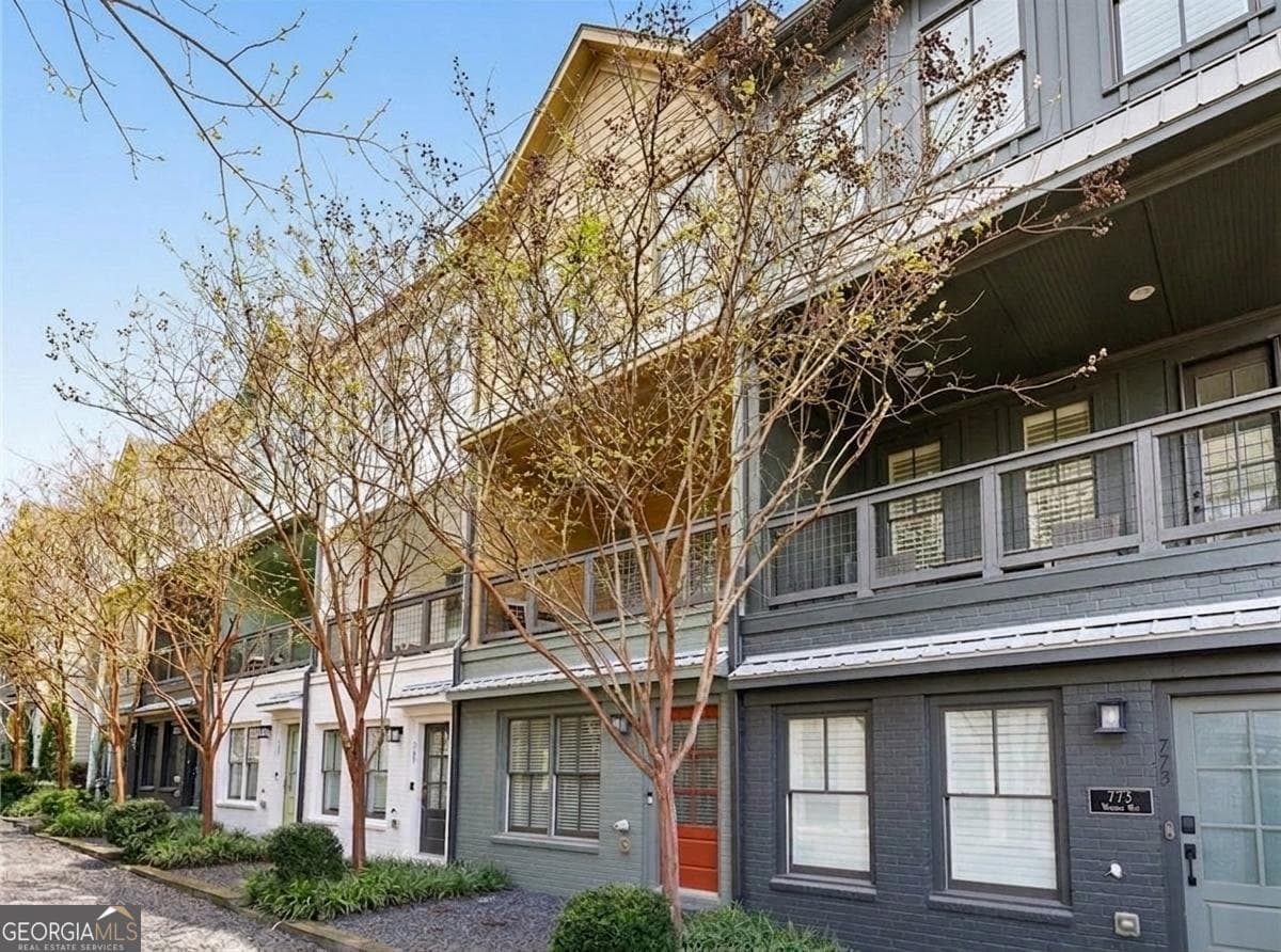 771 Winton Way 771 — photo 1