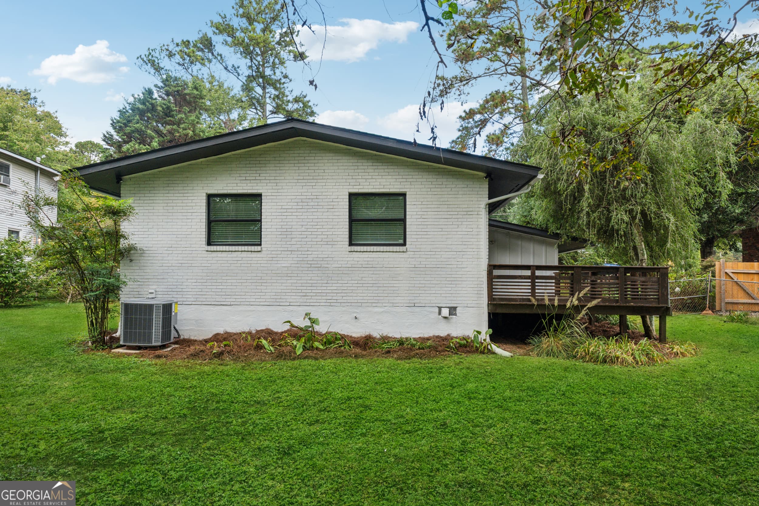 2010 Glenroy Se Dr — photo 33