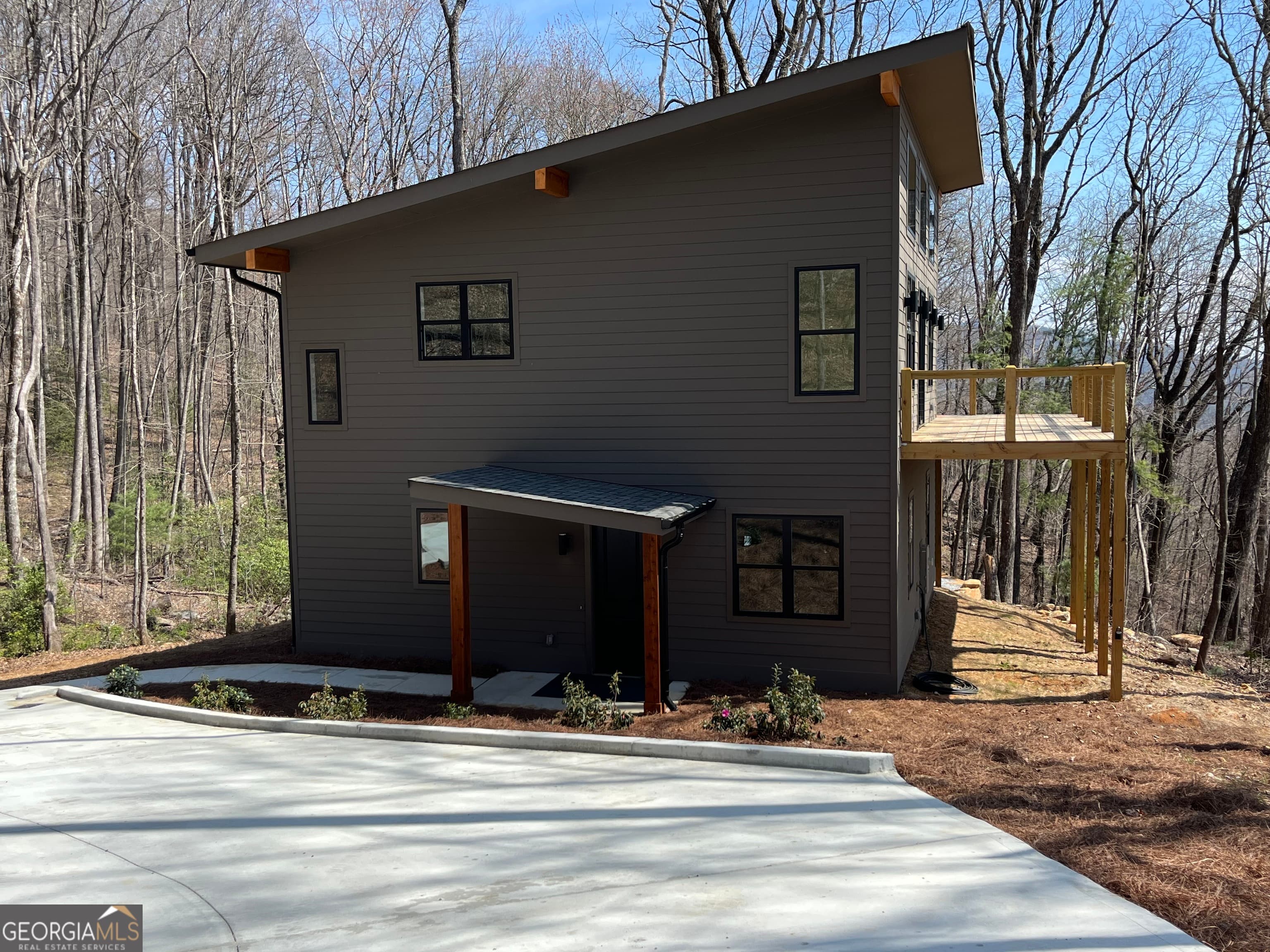 673 Autumn Ridge Dr — photo 2