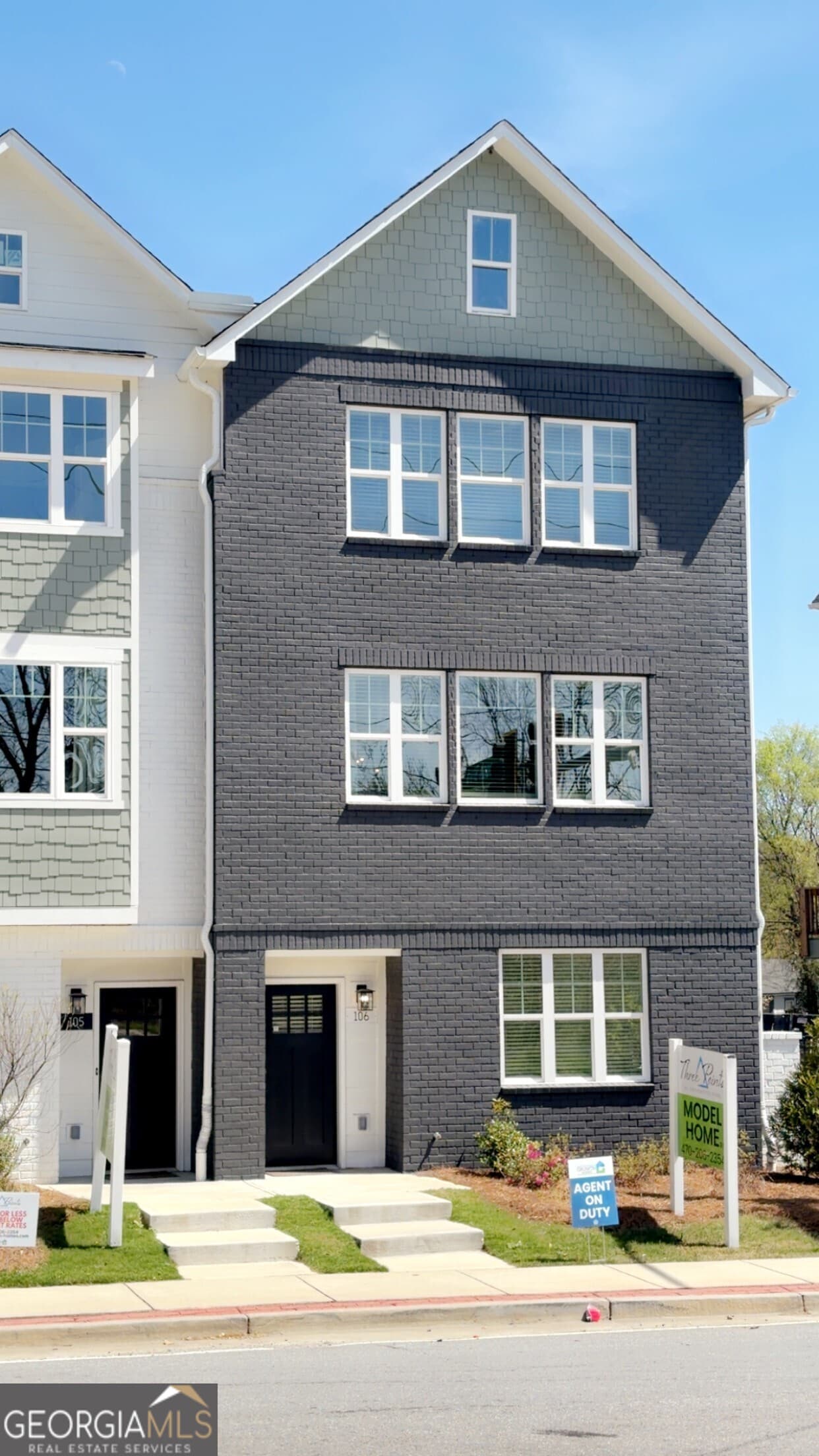 106 Mission Se Way — photo 1