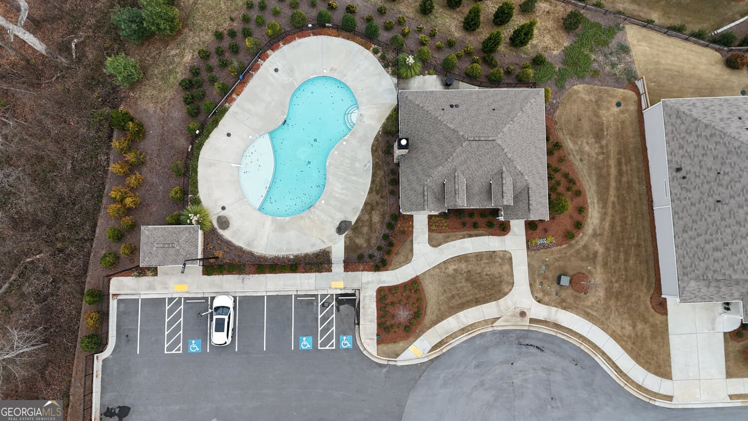 136 Four Seasons Blvd — photo 33