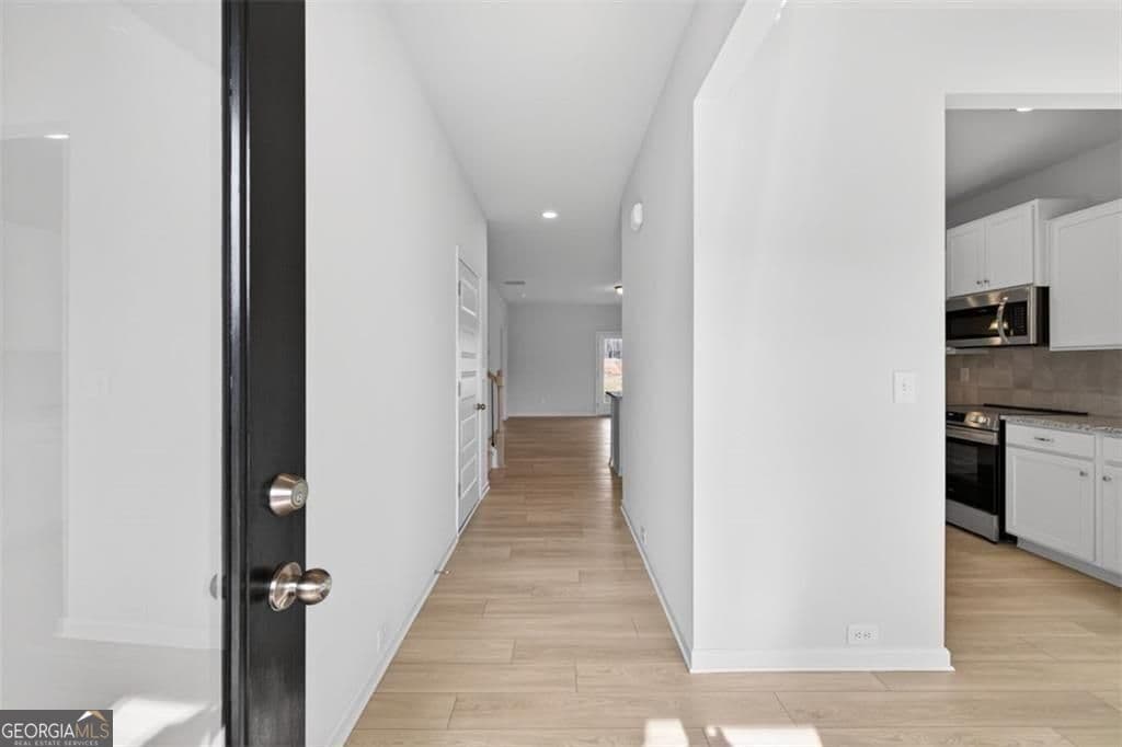 334 Bud St — photo 2