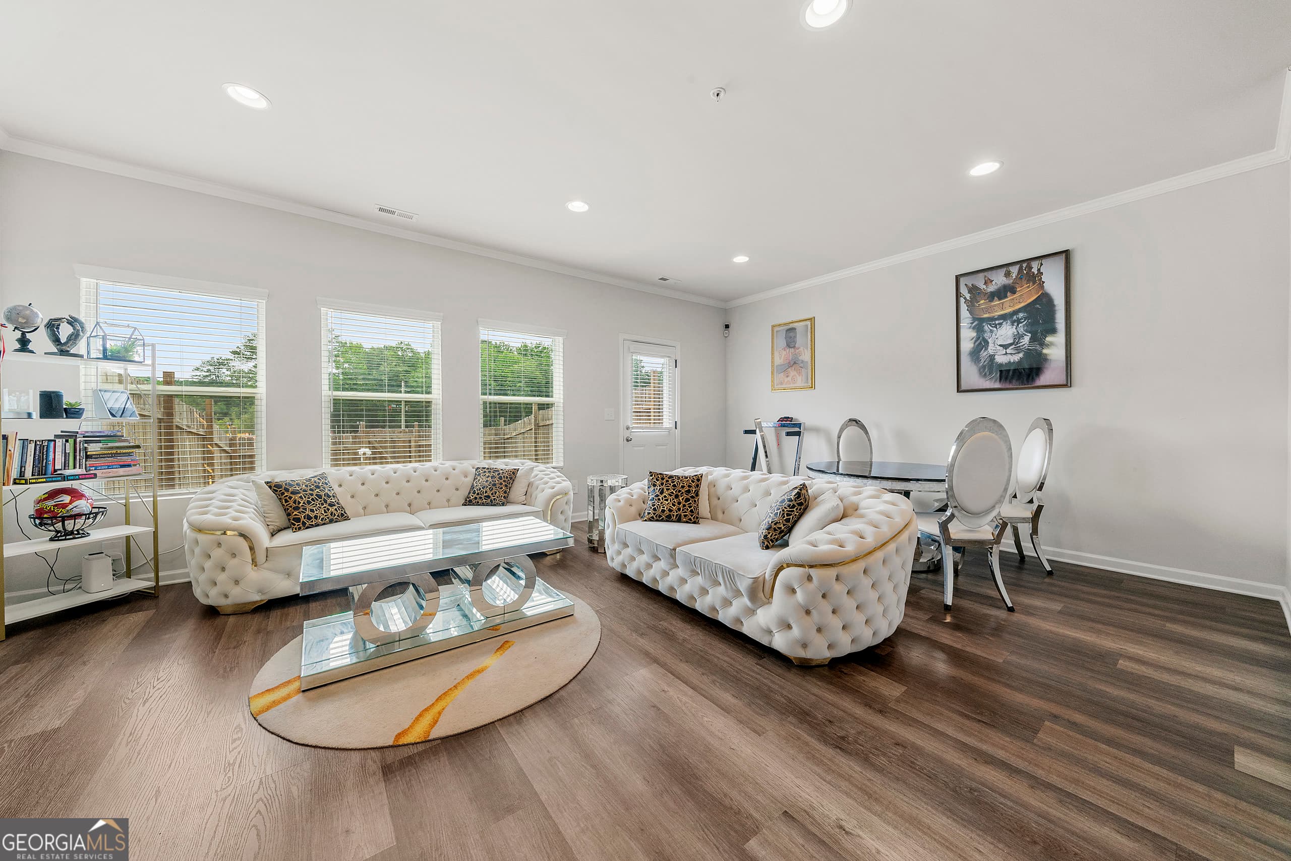 8717 Lakeview Commons — photo 2