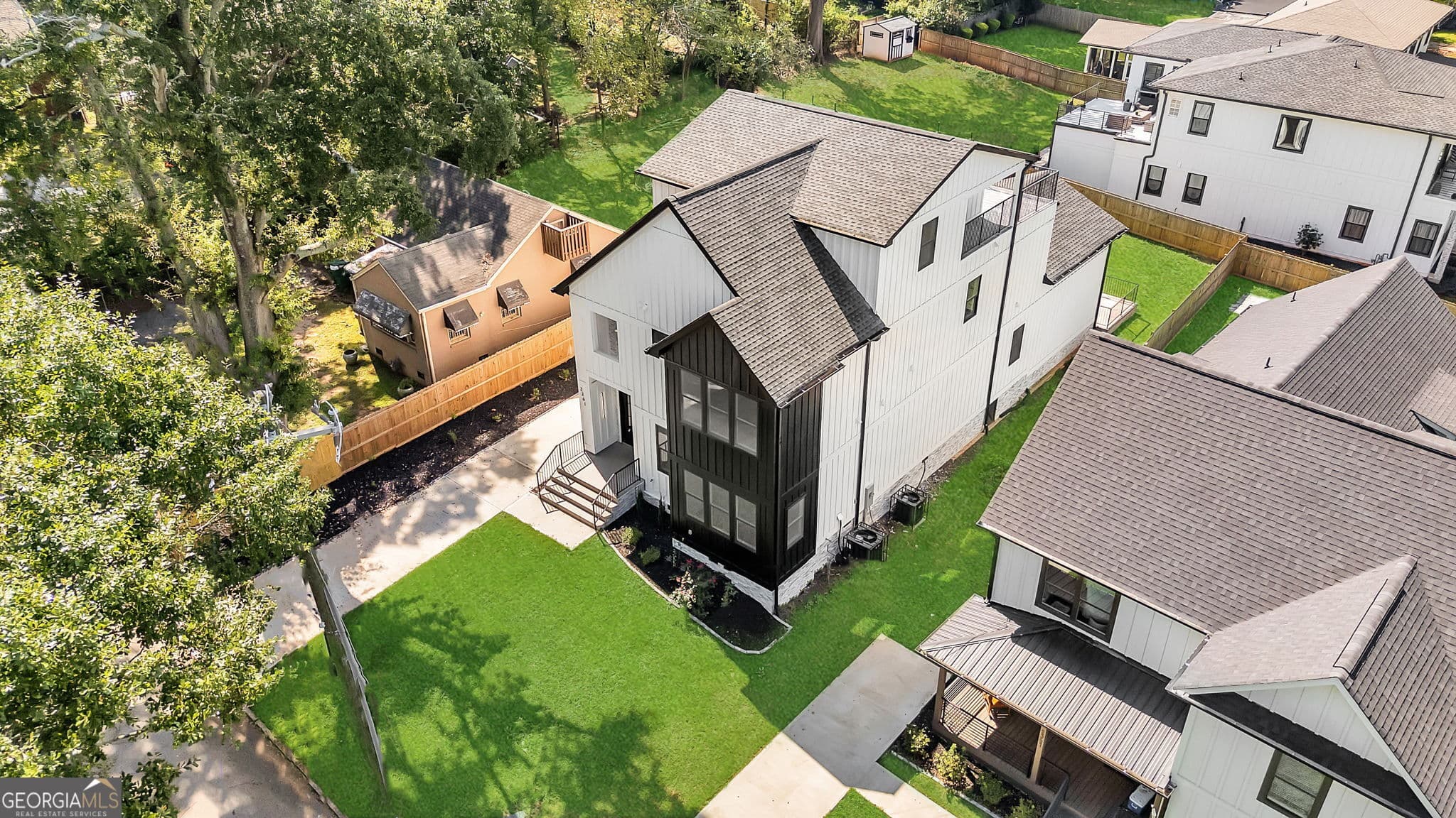 2361 Lynn Iris Dr — photo 36