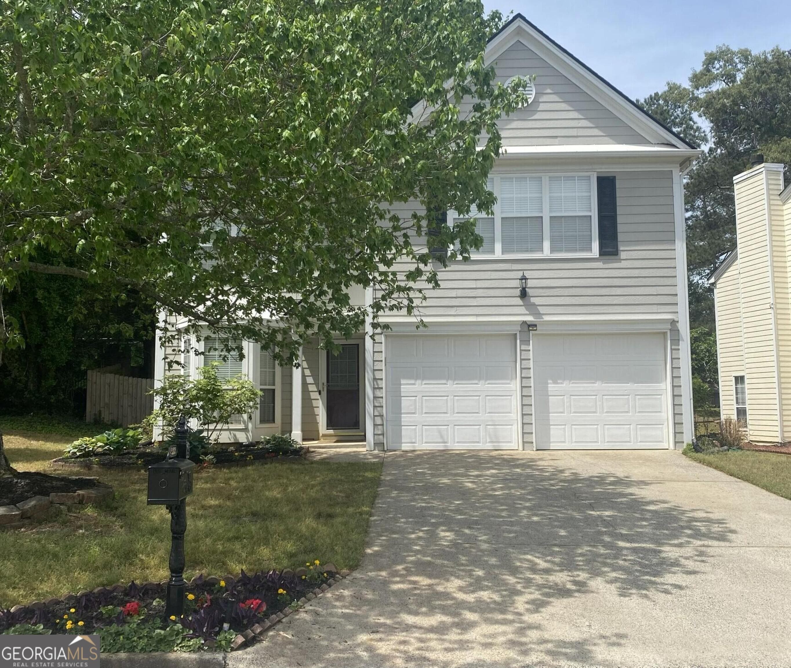 522 Stepney Ct — photo 1