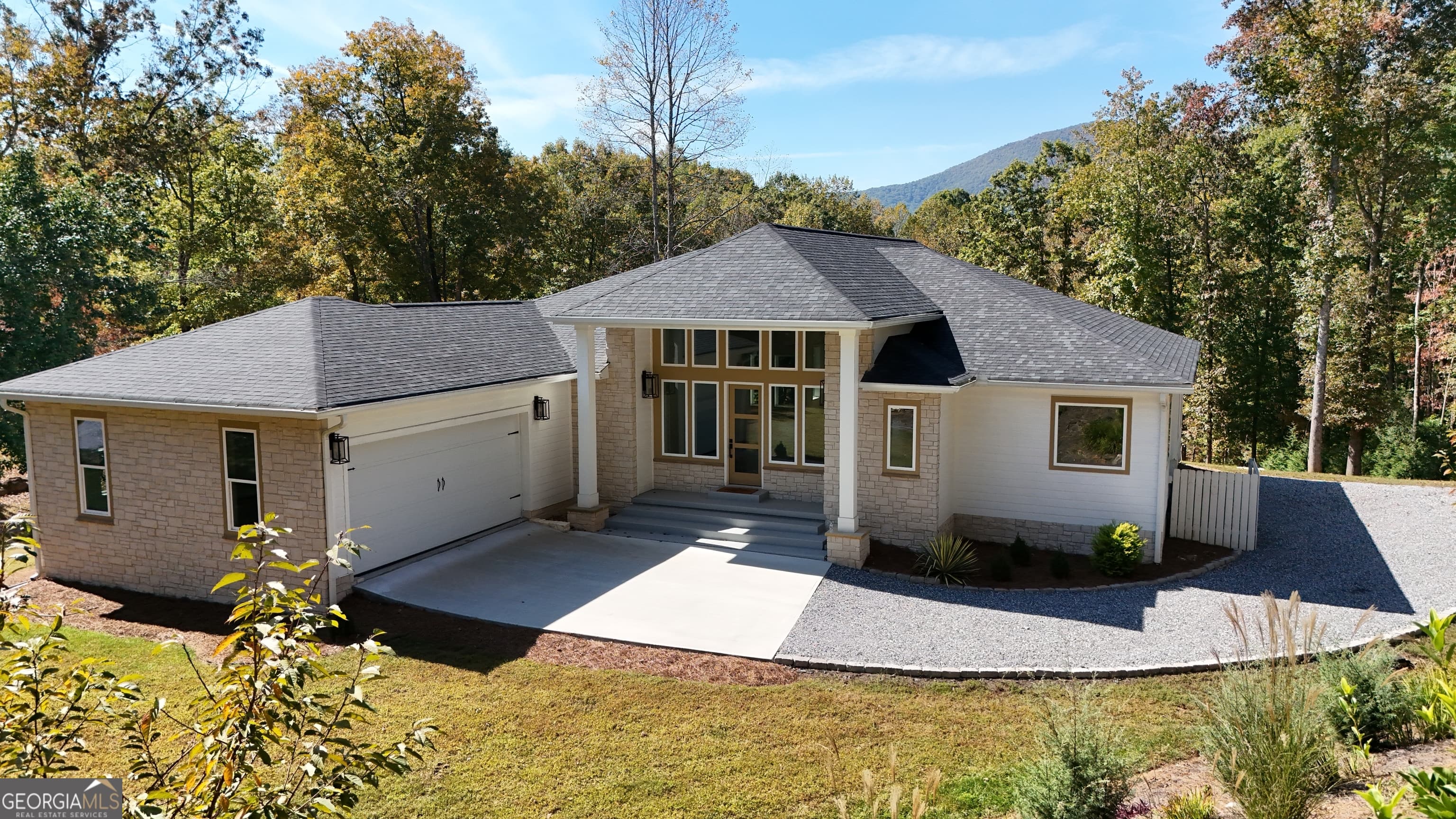 2125 Goat Neck Rd — photo 1