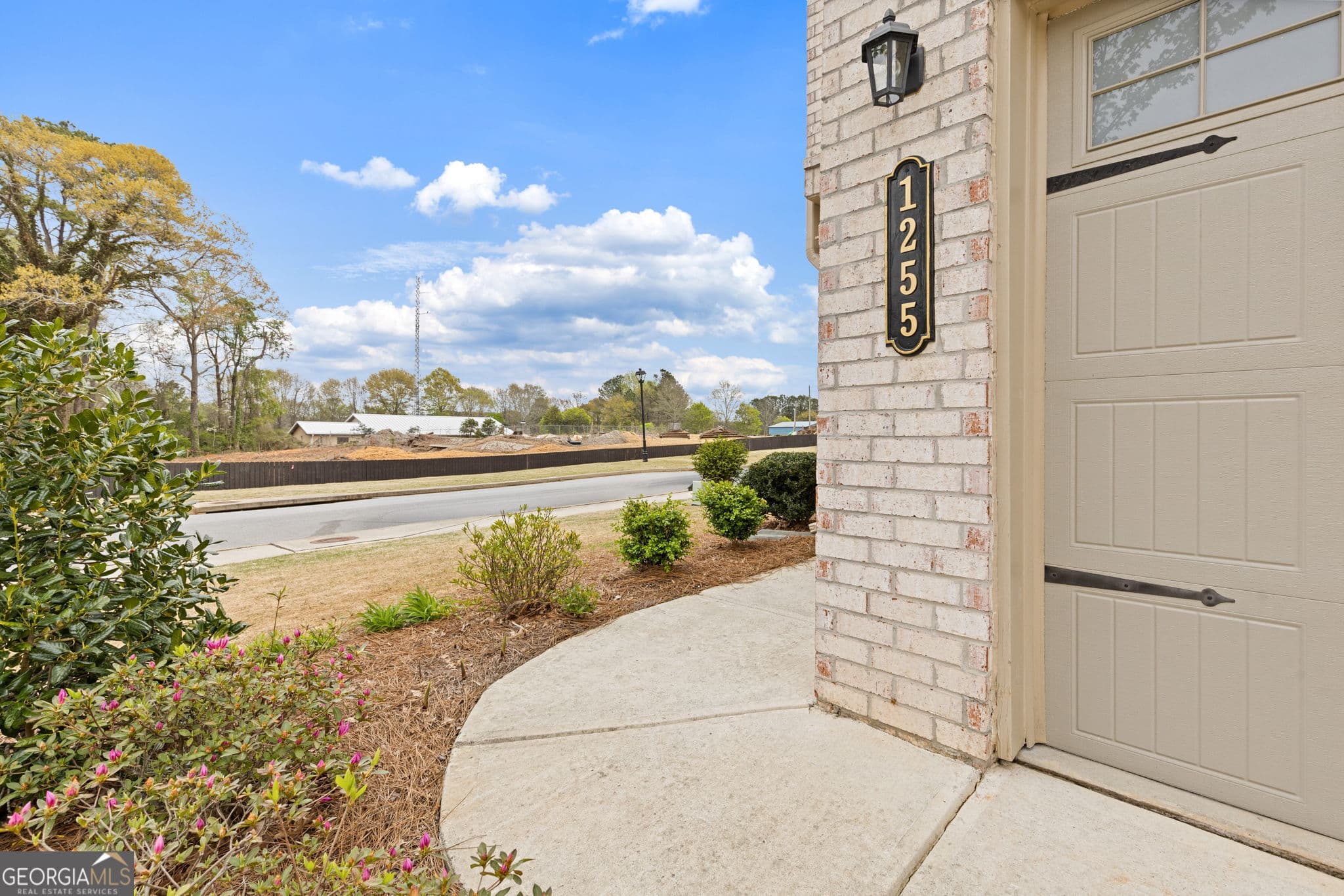 1255 Lanier Meadow Dr — photo 2