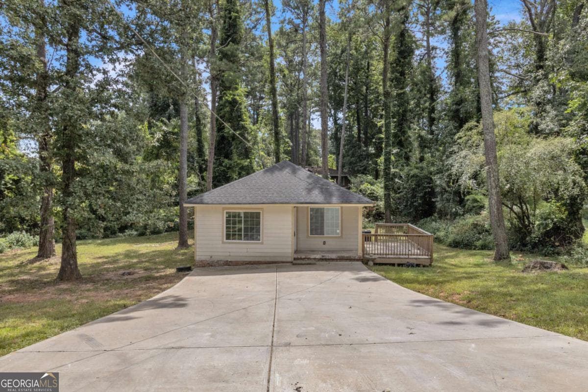 332 Lee St — photo 2