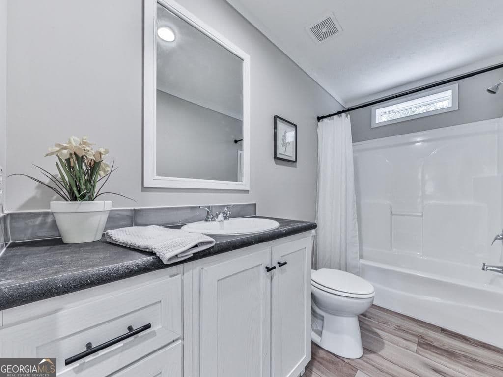 6472 Hwy 53 W — photo 26