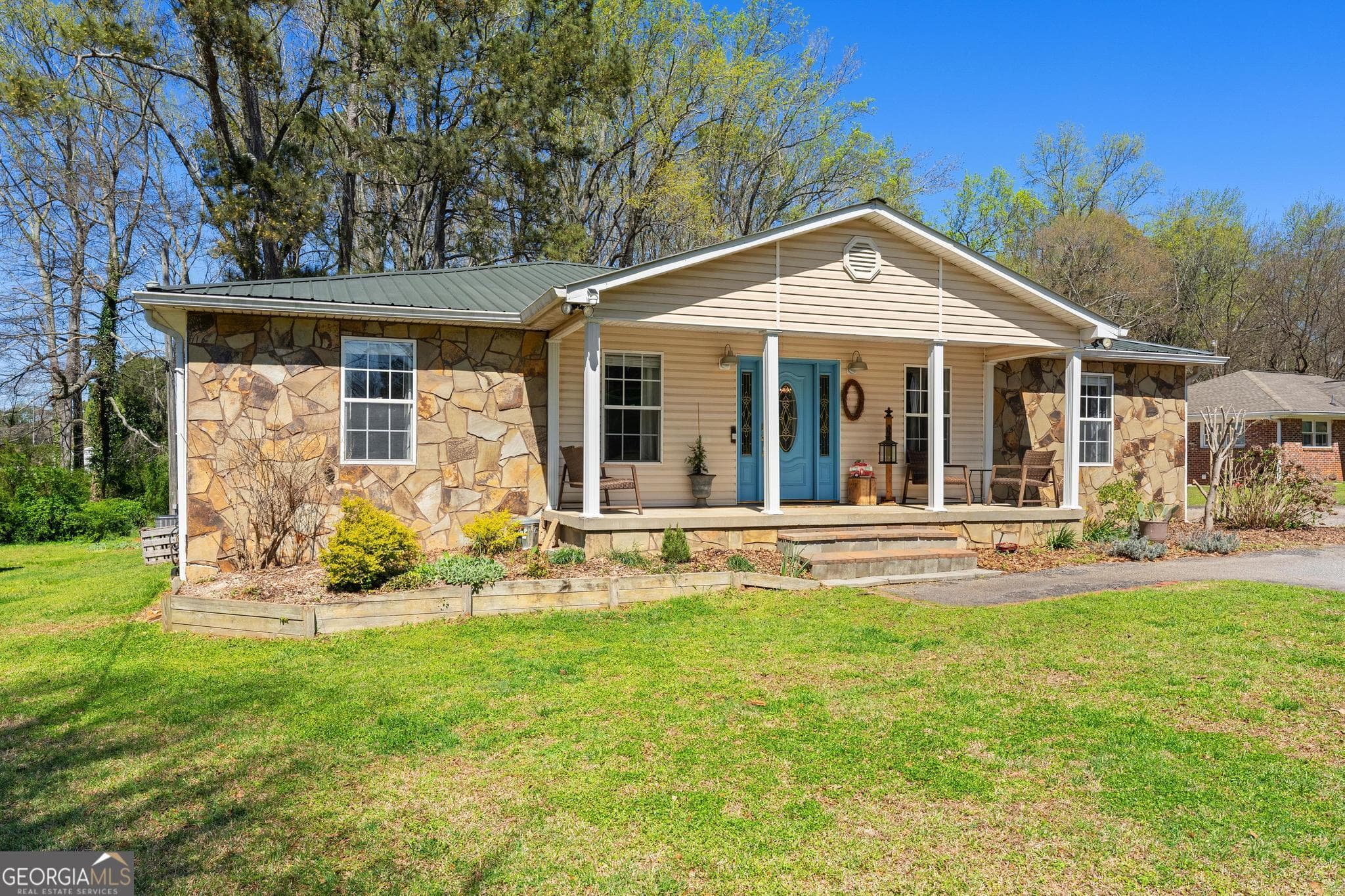 1517 E Church St — photo 1