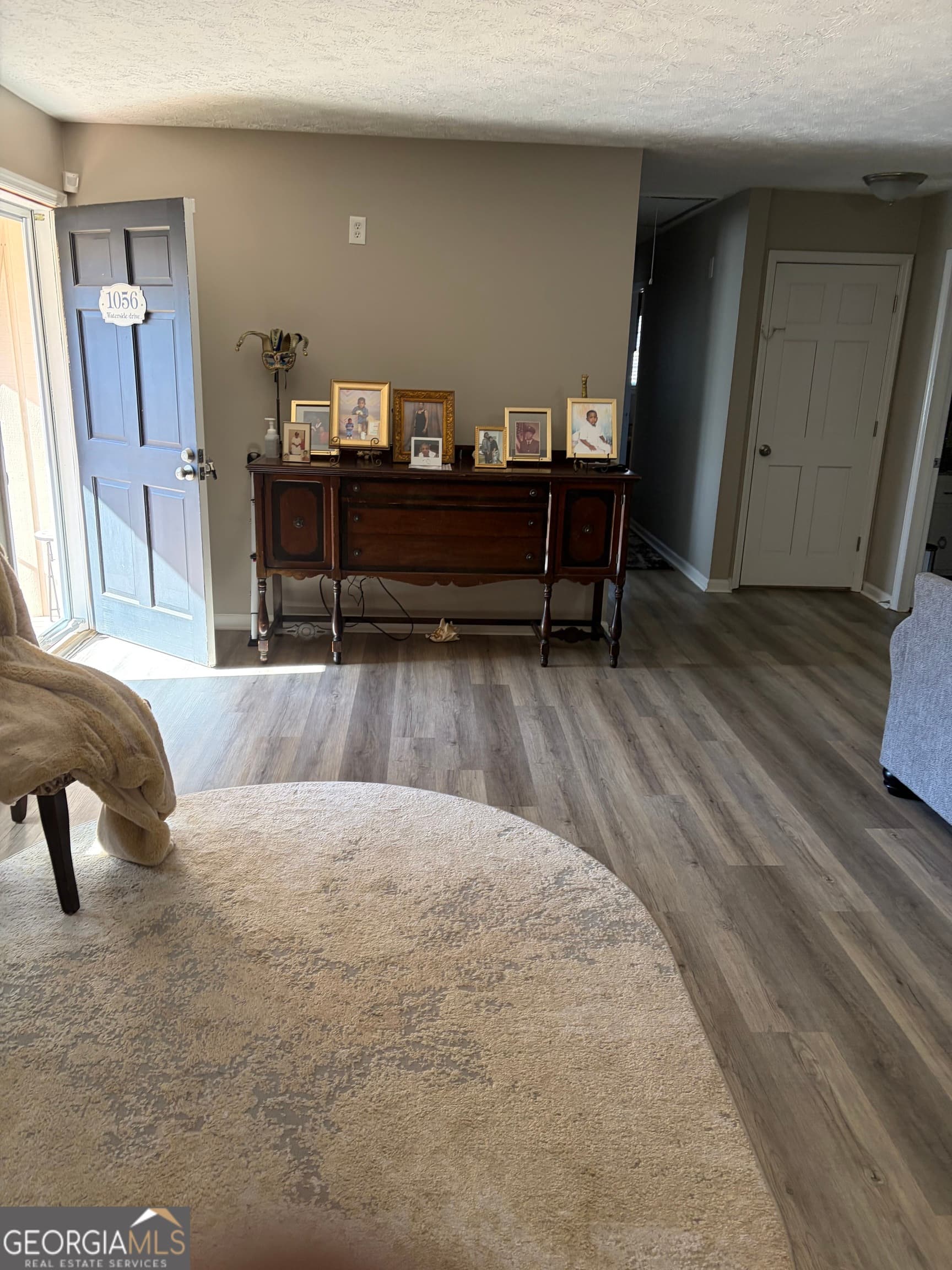 1056 Waterside Se Dr — photo 2