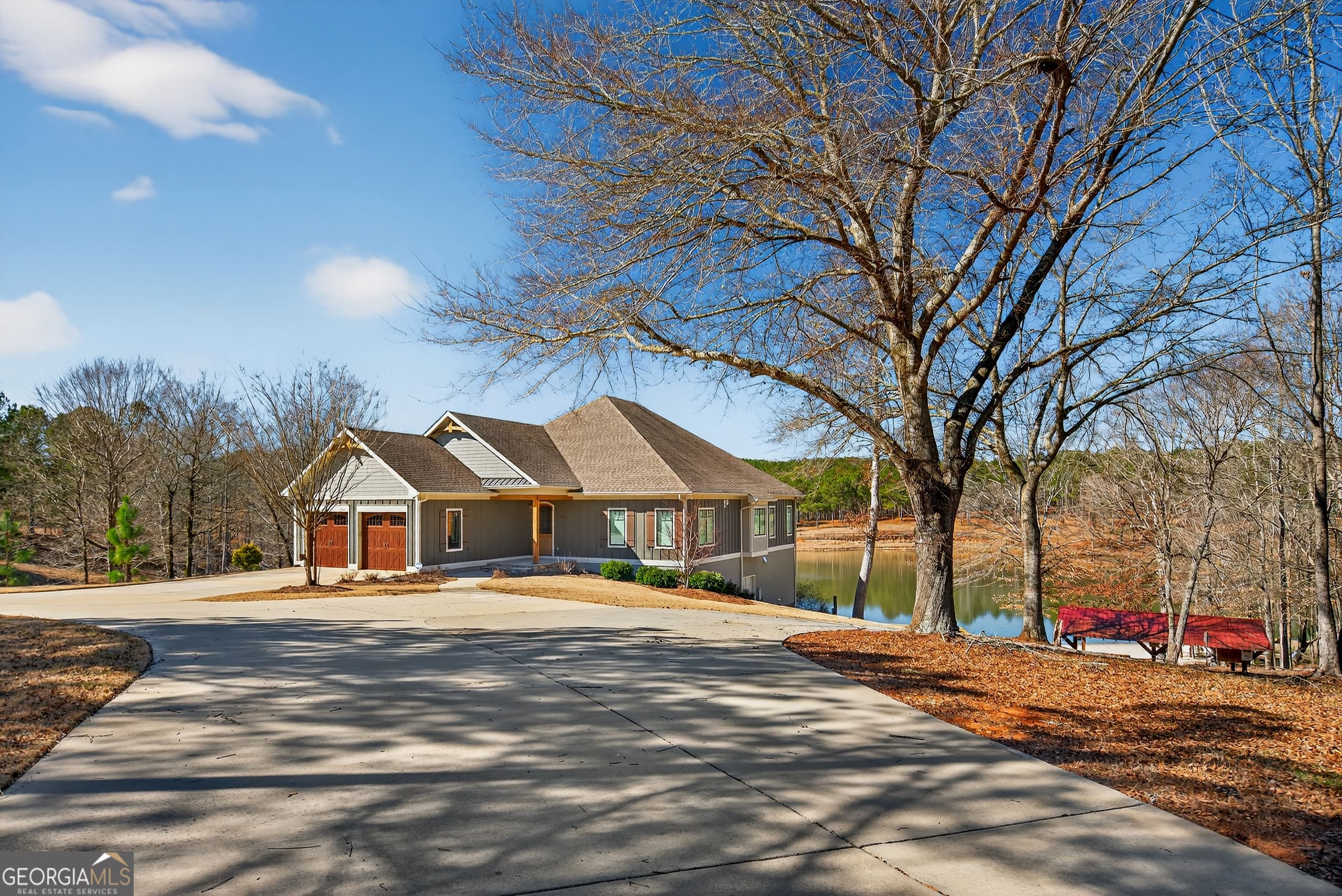 175 Thornton Rd — photo 2