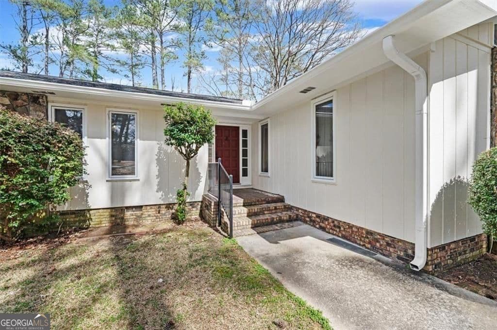 14 Westwood Circle — photo 2