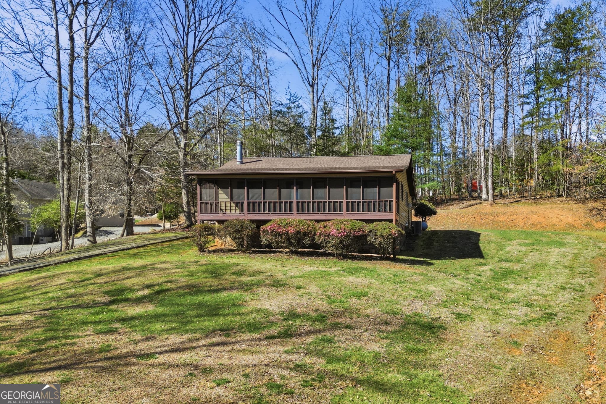 2083 Wood Lake Ln — photo 2