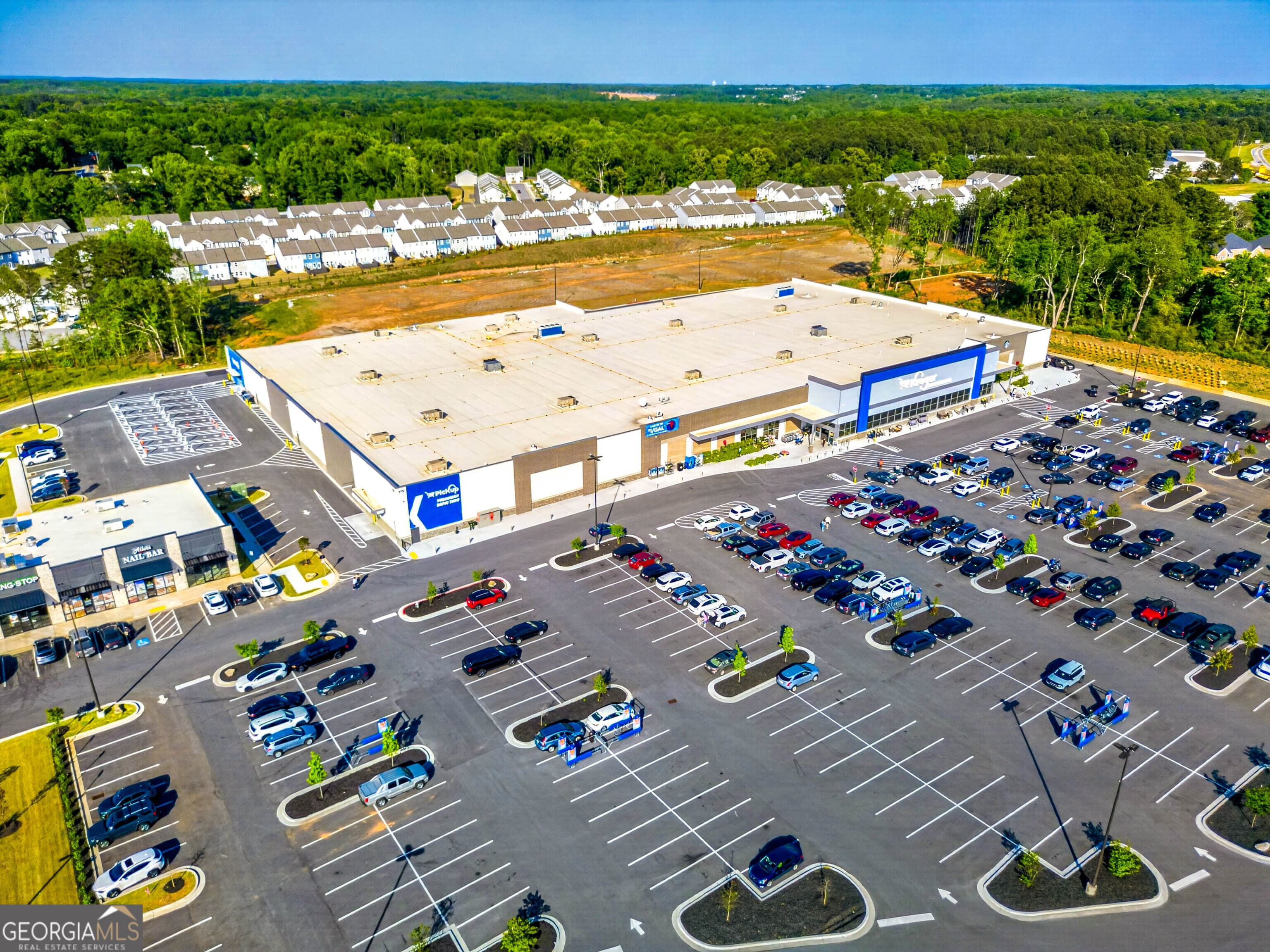 252 Regent Park — photo 30