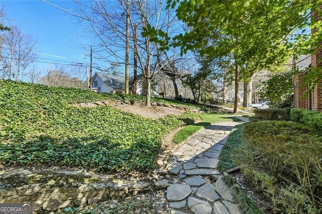 663 Amsterdam Ne Ave — photo 27