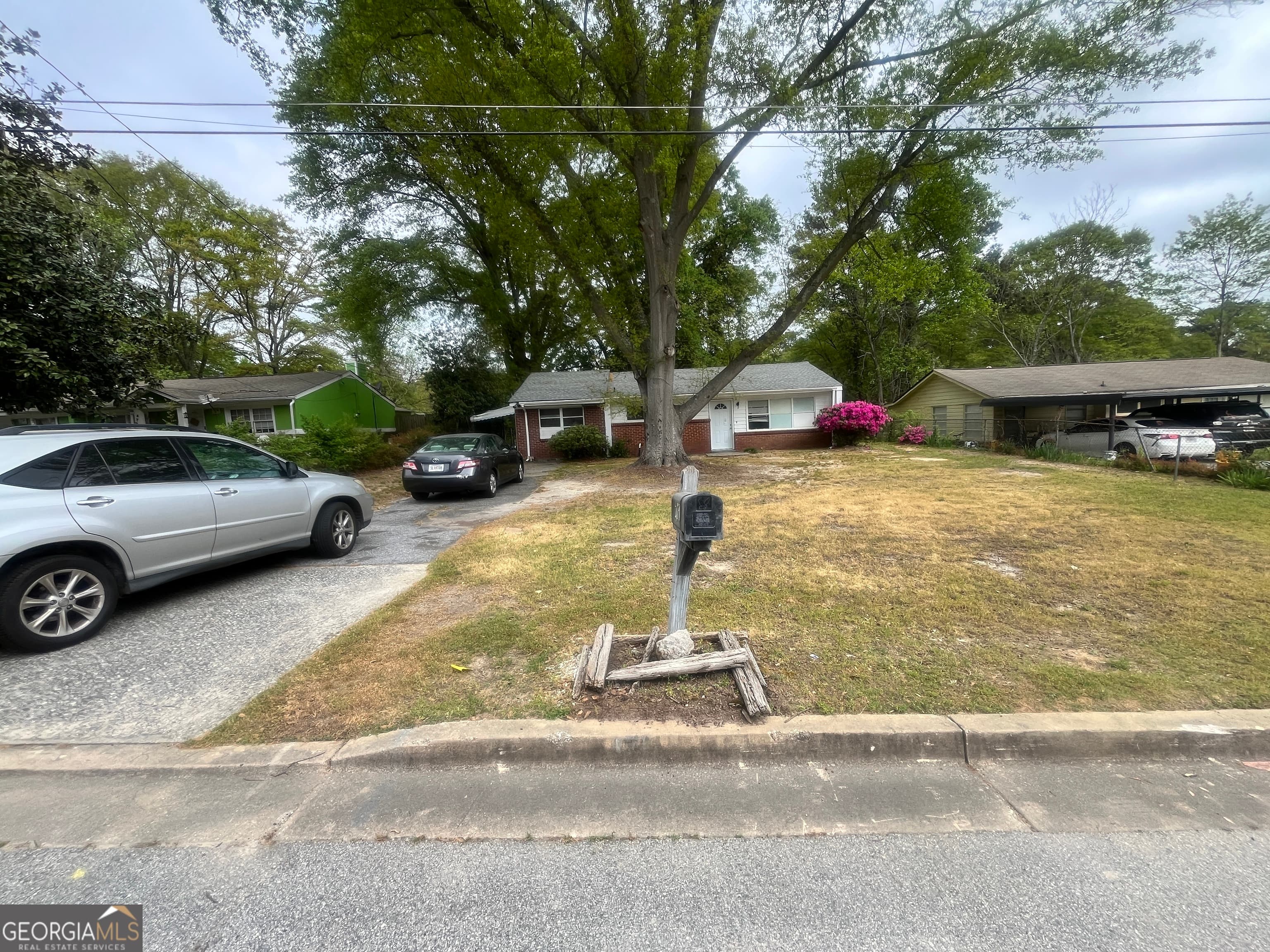 471 Ridgecrest Dr — photo 1