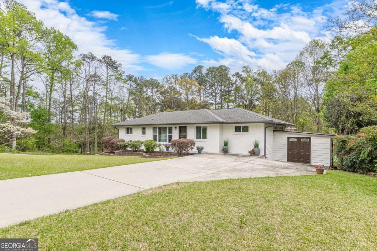 2396 Elmwood Se Circle — photo 2