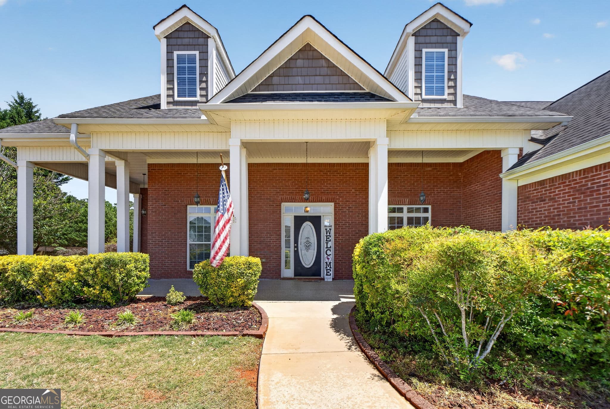 70 Austin Dr — photo 2