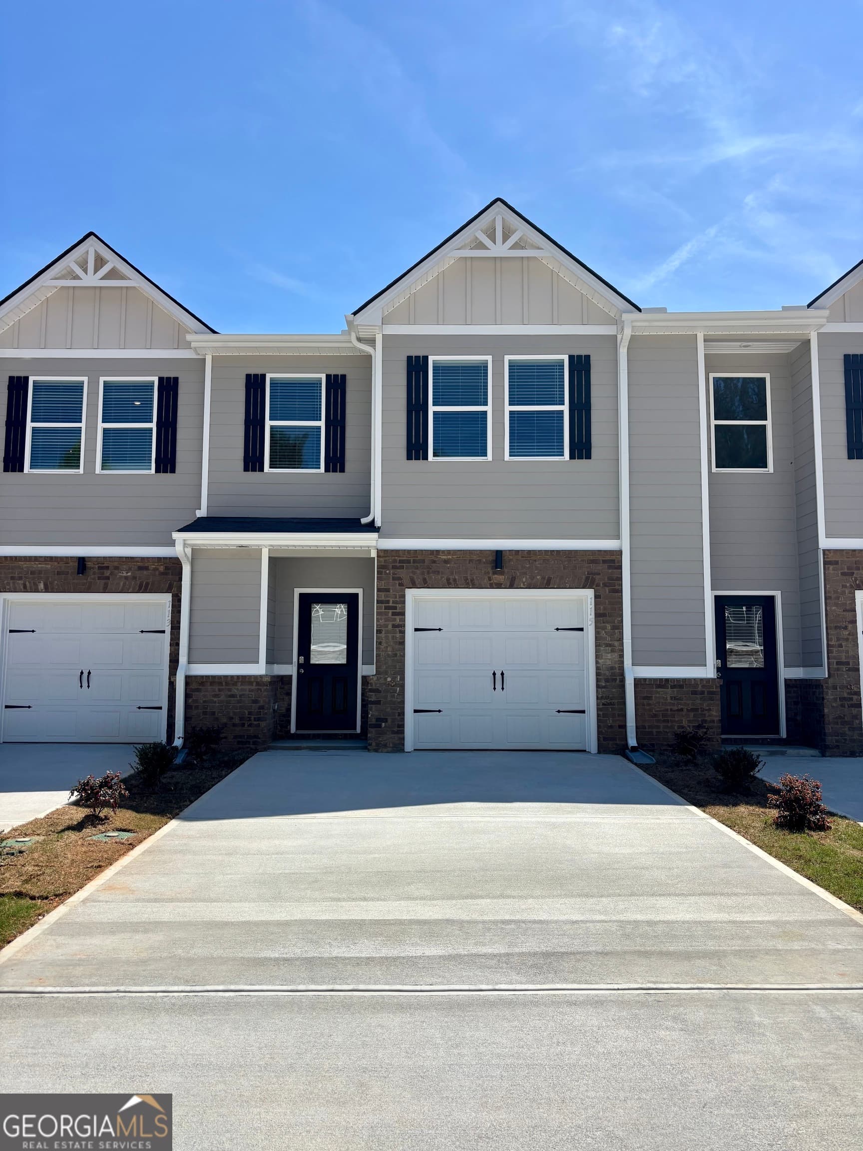 115 Meadowview Dr — photo 1