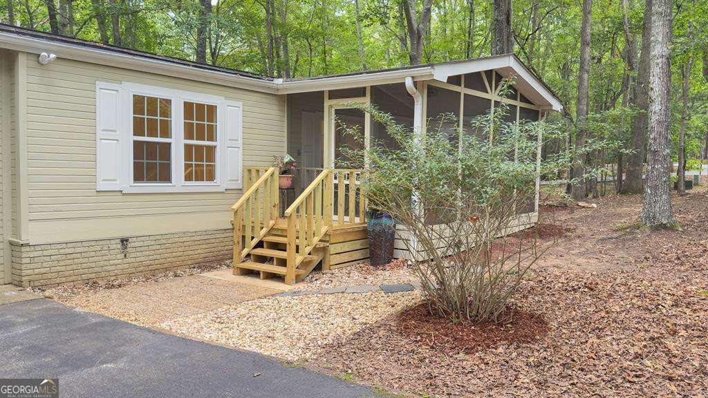 600 Lakeside Dr — photo 1