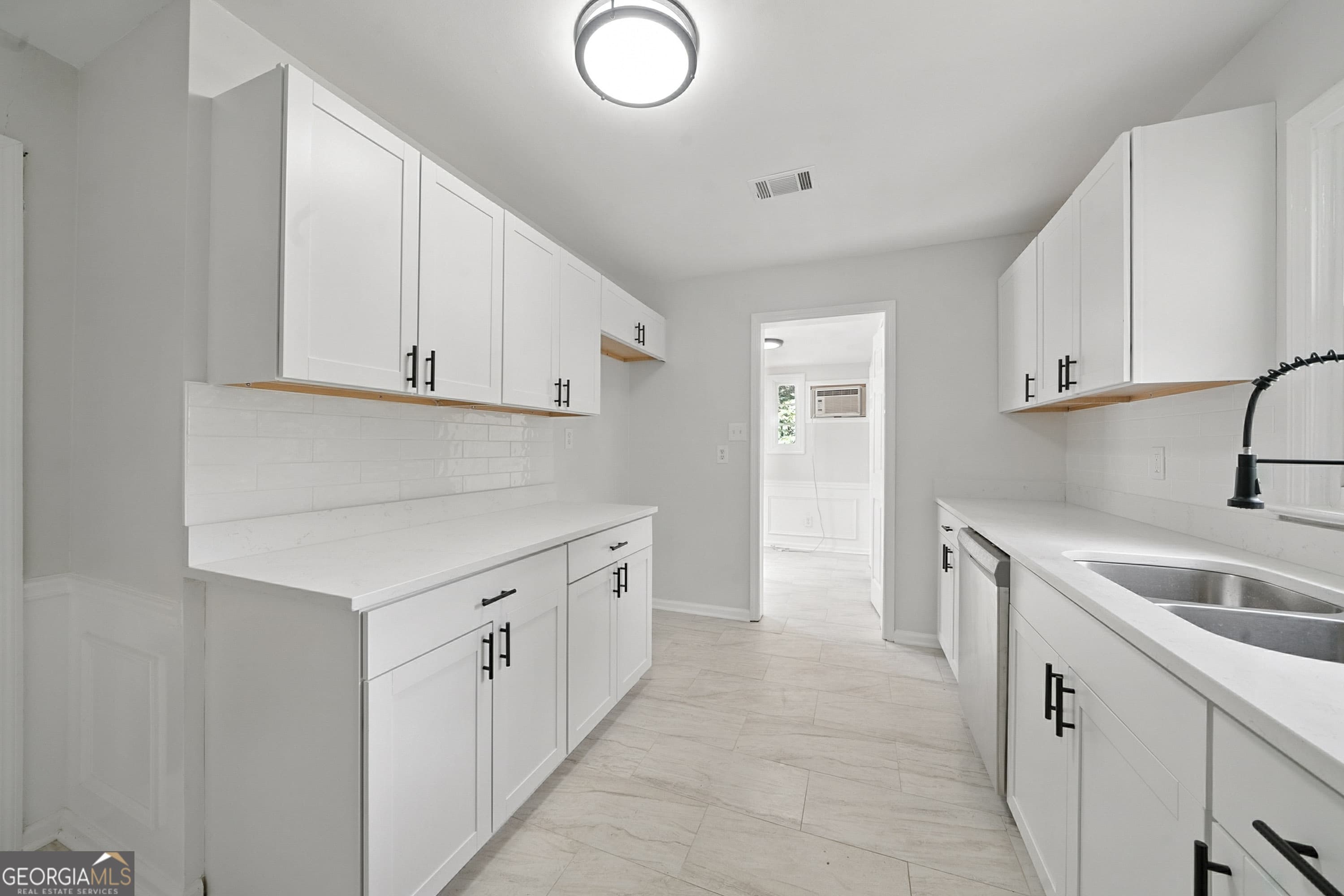 3132 North Ave — photo 2