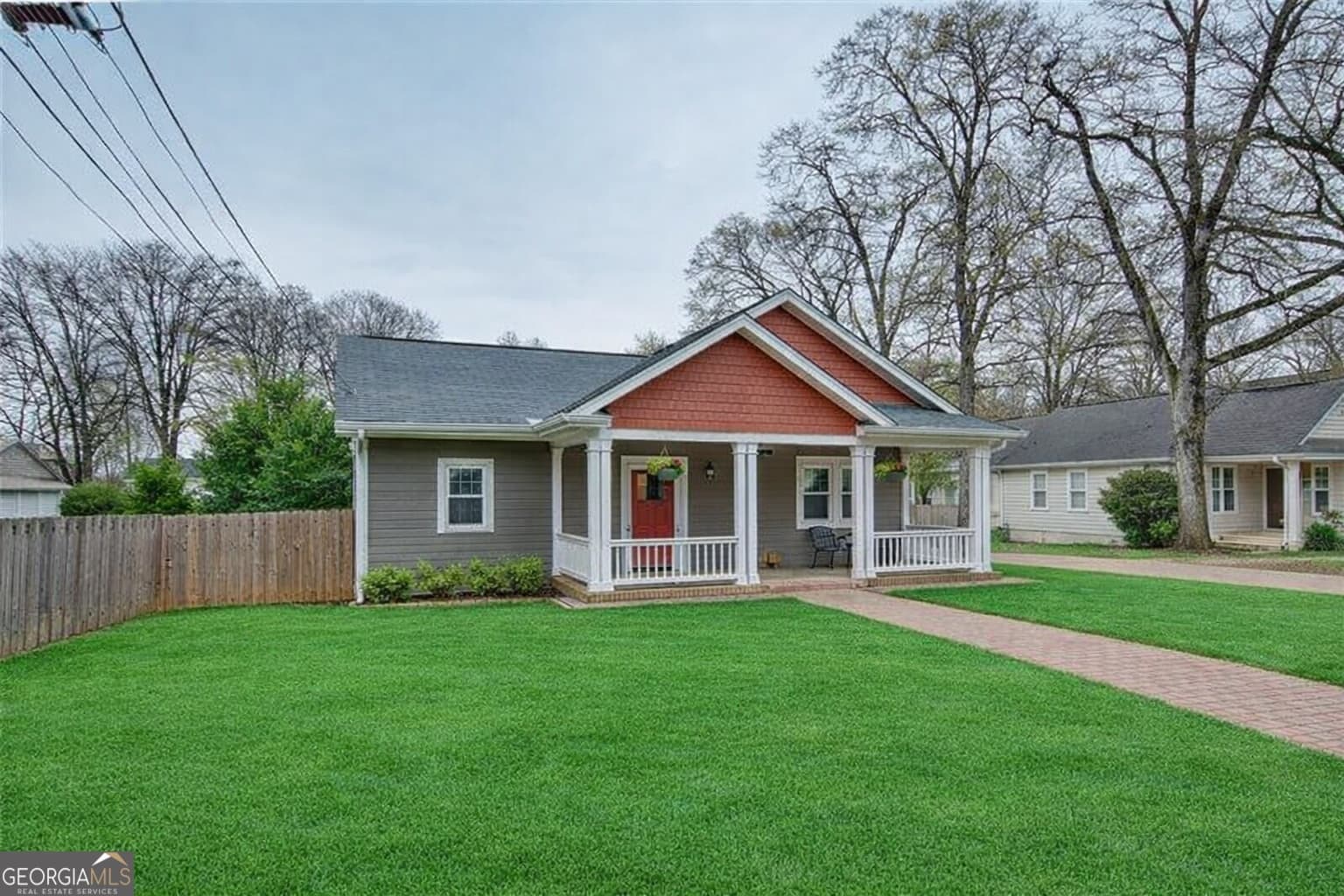 1698 Temple Ave — photo 2