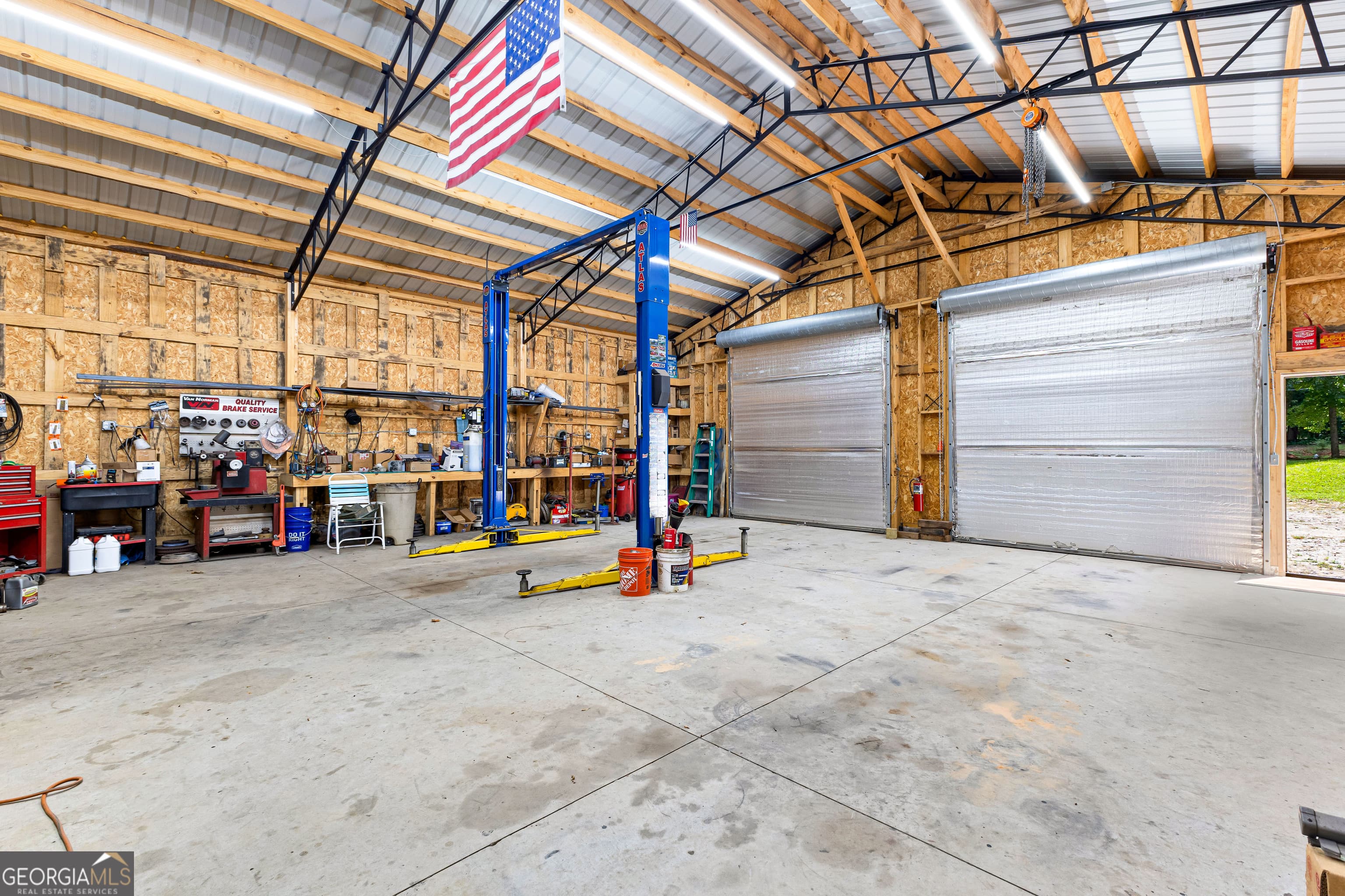 175 Laney Ct — photo 1