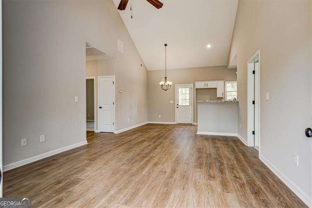 207 Loftis Rd — photo 2