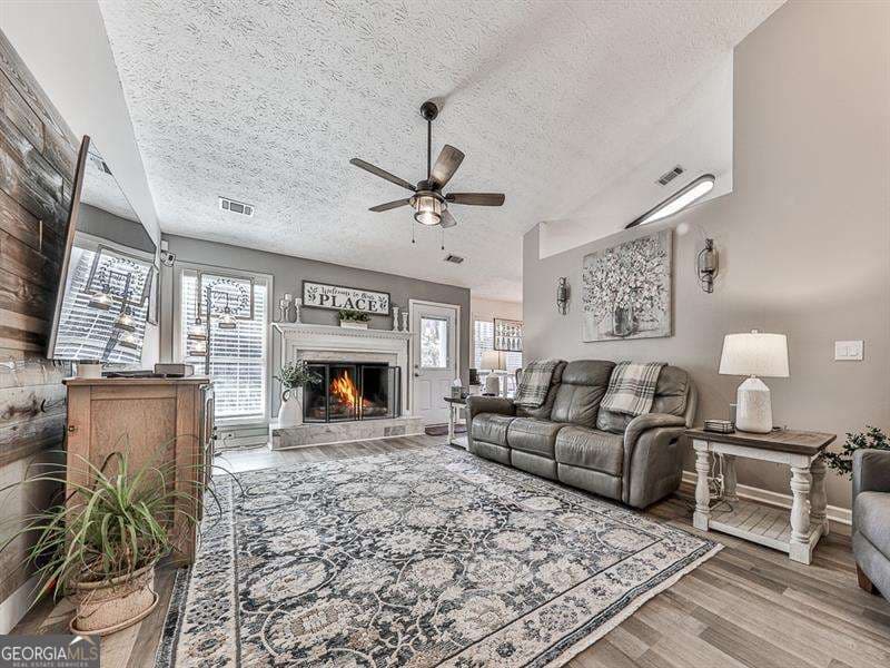 162 Old Burnt Hickory Rd — photo 2