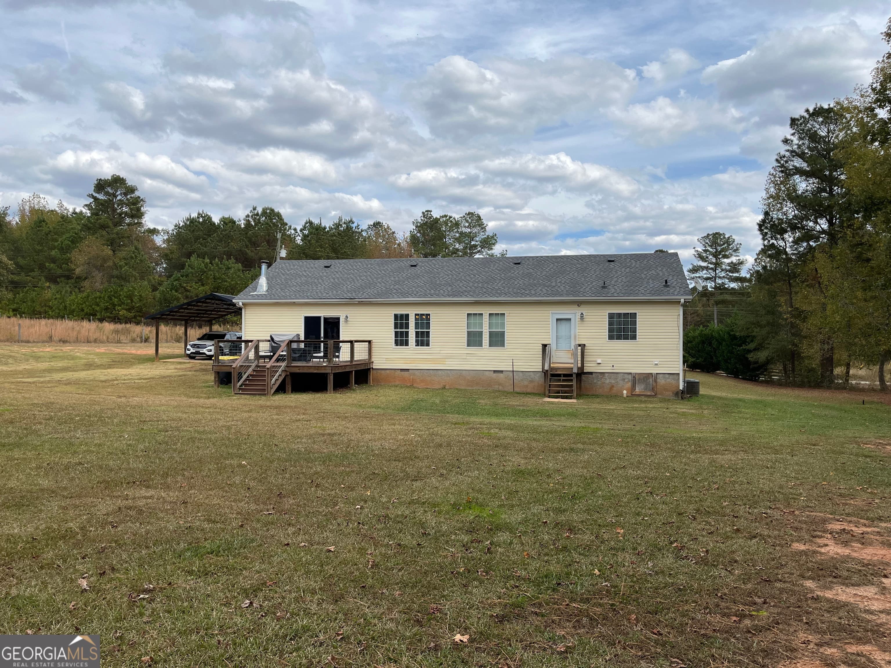 23 Indian Trail — photo 2