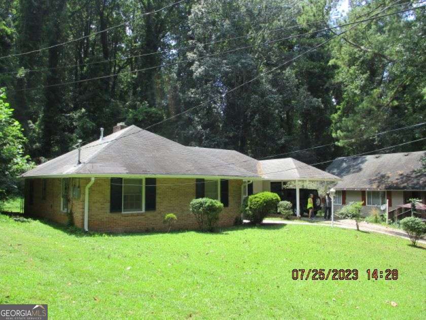 2032 Rector Sw Dr — photo 1