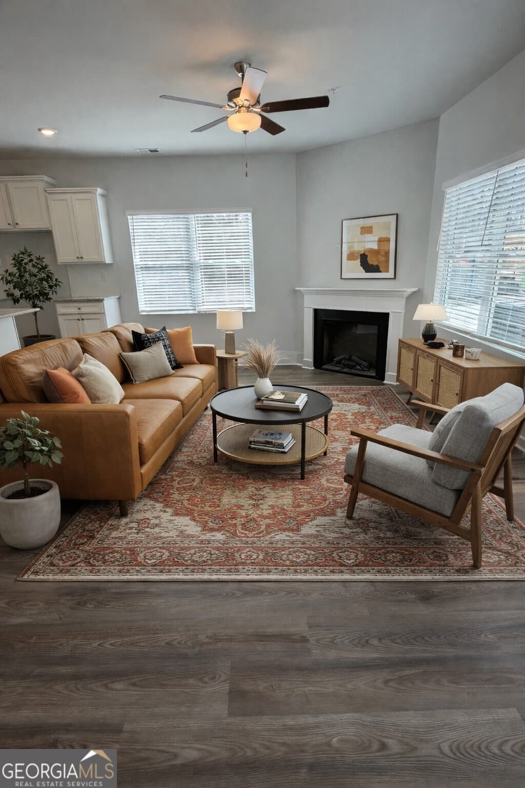 370 Lanier Circle — photo 2