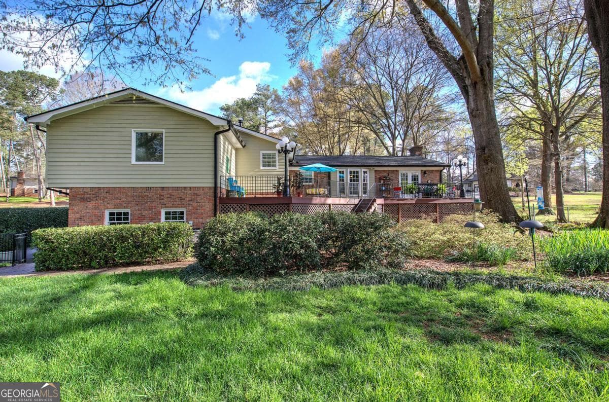 27 Walnut Dr — photo 79