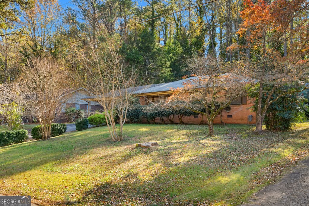 130 Club Dr — photo 2