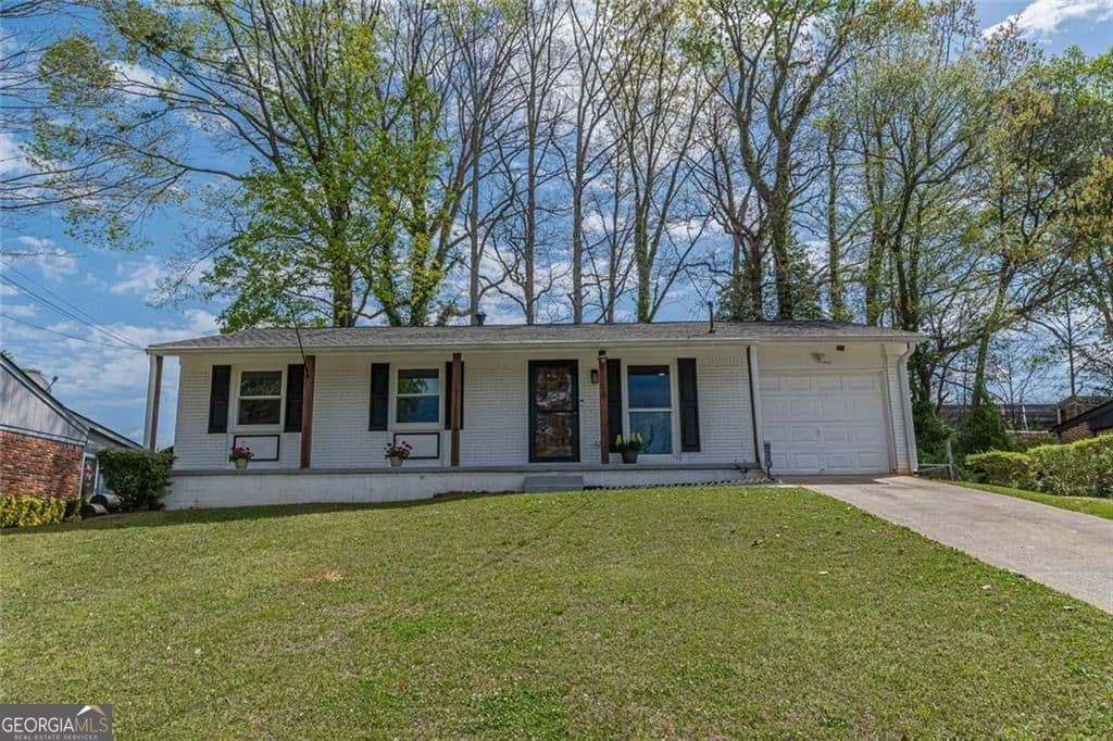 4558 Ryan Rd — photo 1