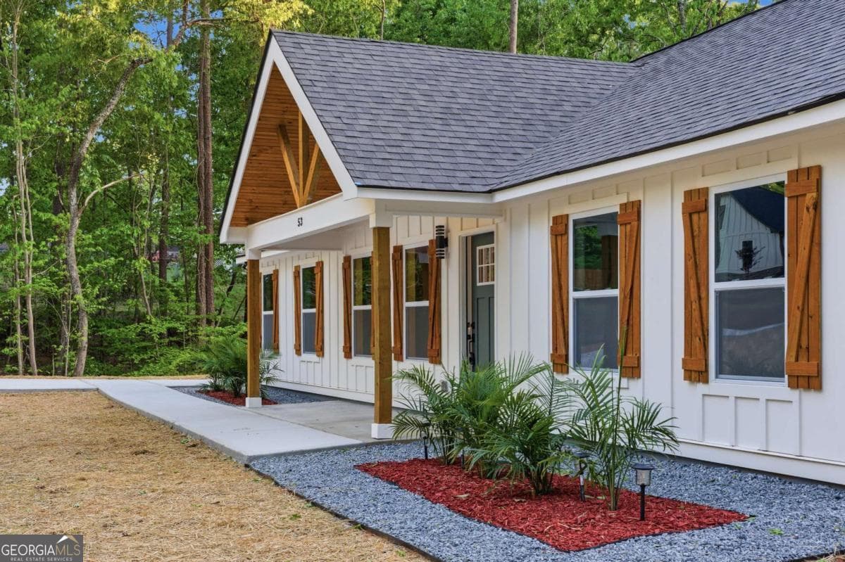 53 Pmb Young Se Rd — photo 2