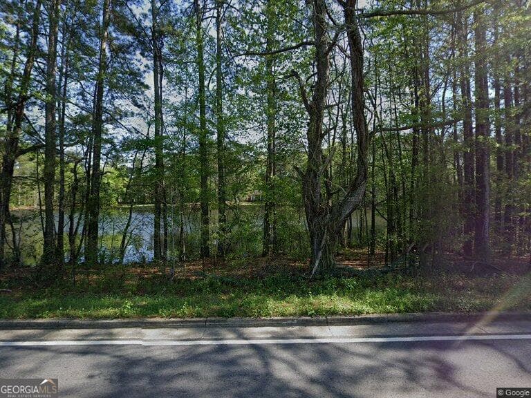 5481 Angham Rd — photo 4