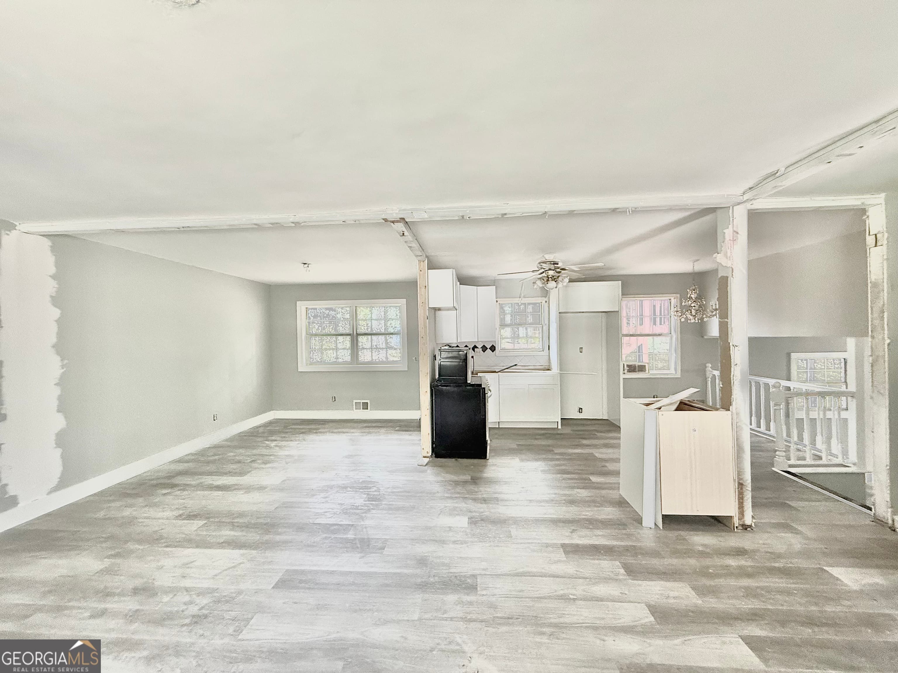 2289 Aurie Dr — photo 2