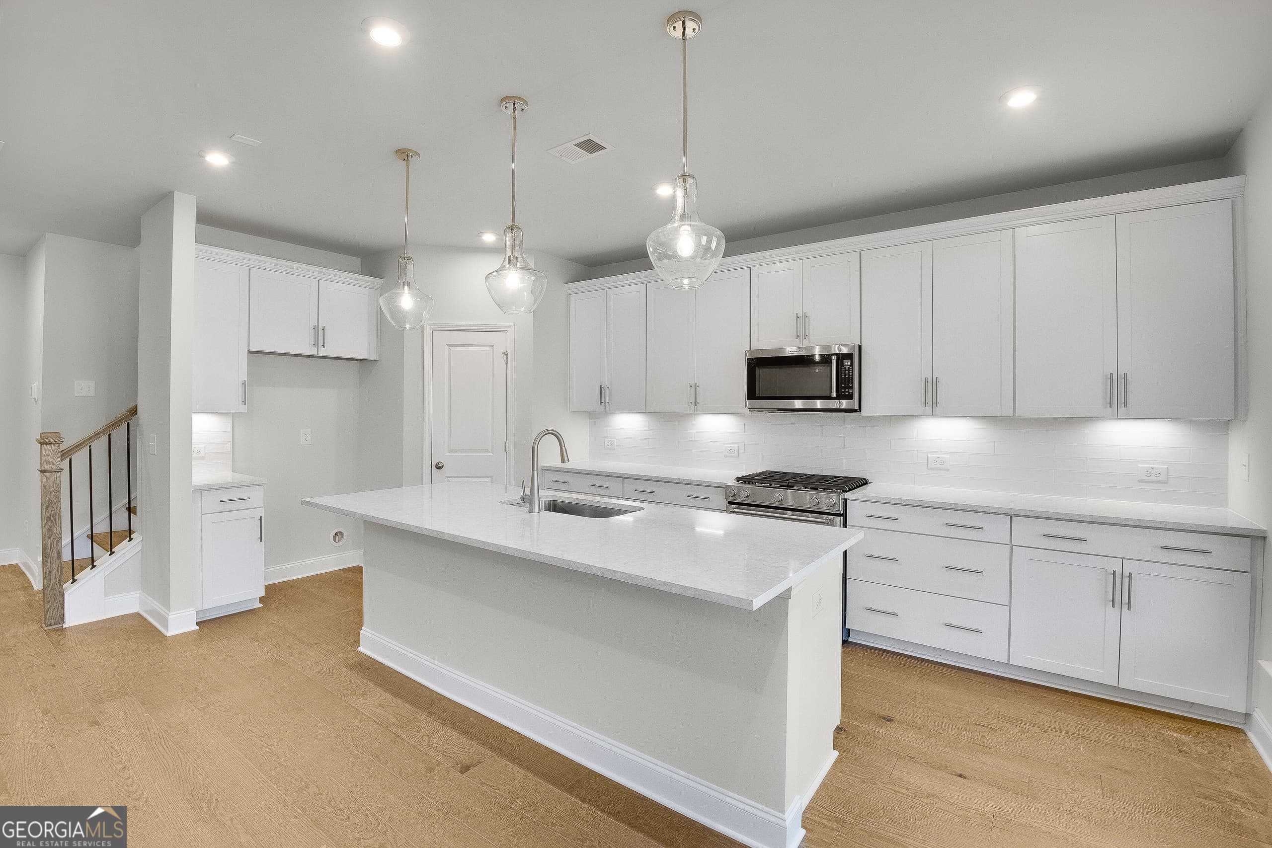 5772 Tillman Way — photo 2